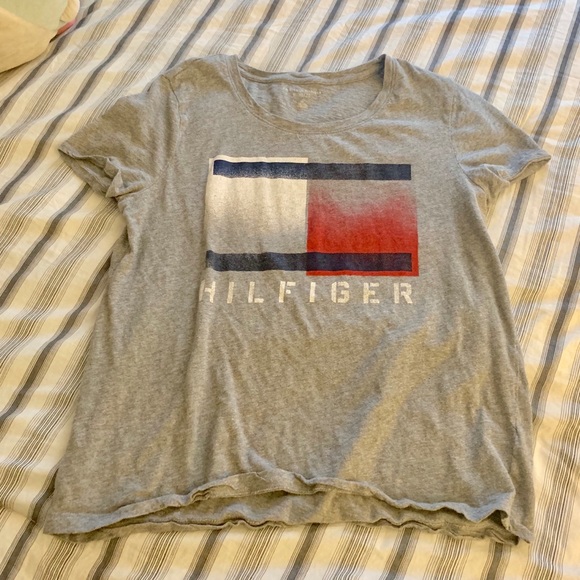 Tommy Hilfiger Tee - Picture 1 of 3